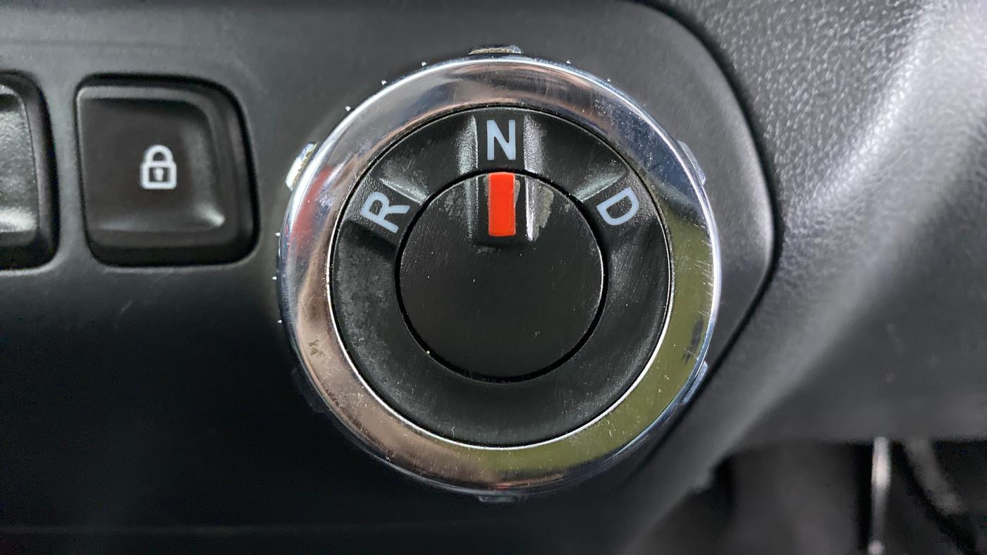 2017 Renault Kwid RXT 1.0 EASY-R AT OPTION, Petrol, Automatic, 40,219 km, Gear Lever