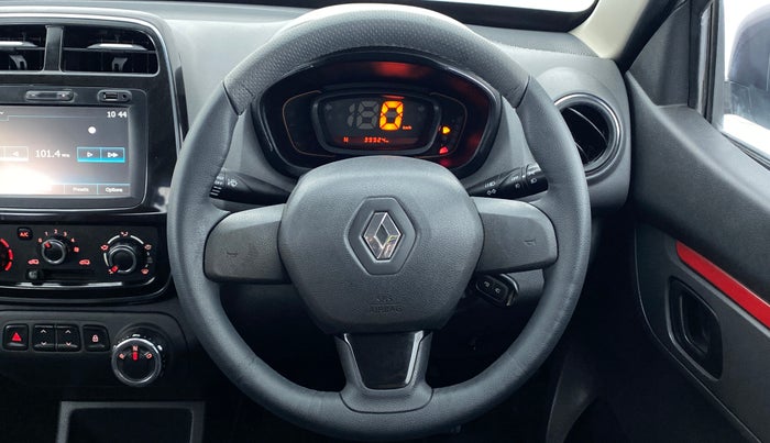 2017 Renault Kwid RXT 1.0 EASY-R AT OPTION, Petrol, Automatic, 40,219 km, Steering Wheel Close Up