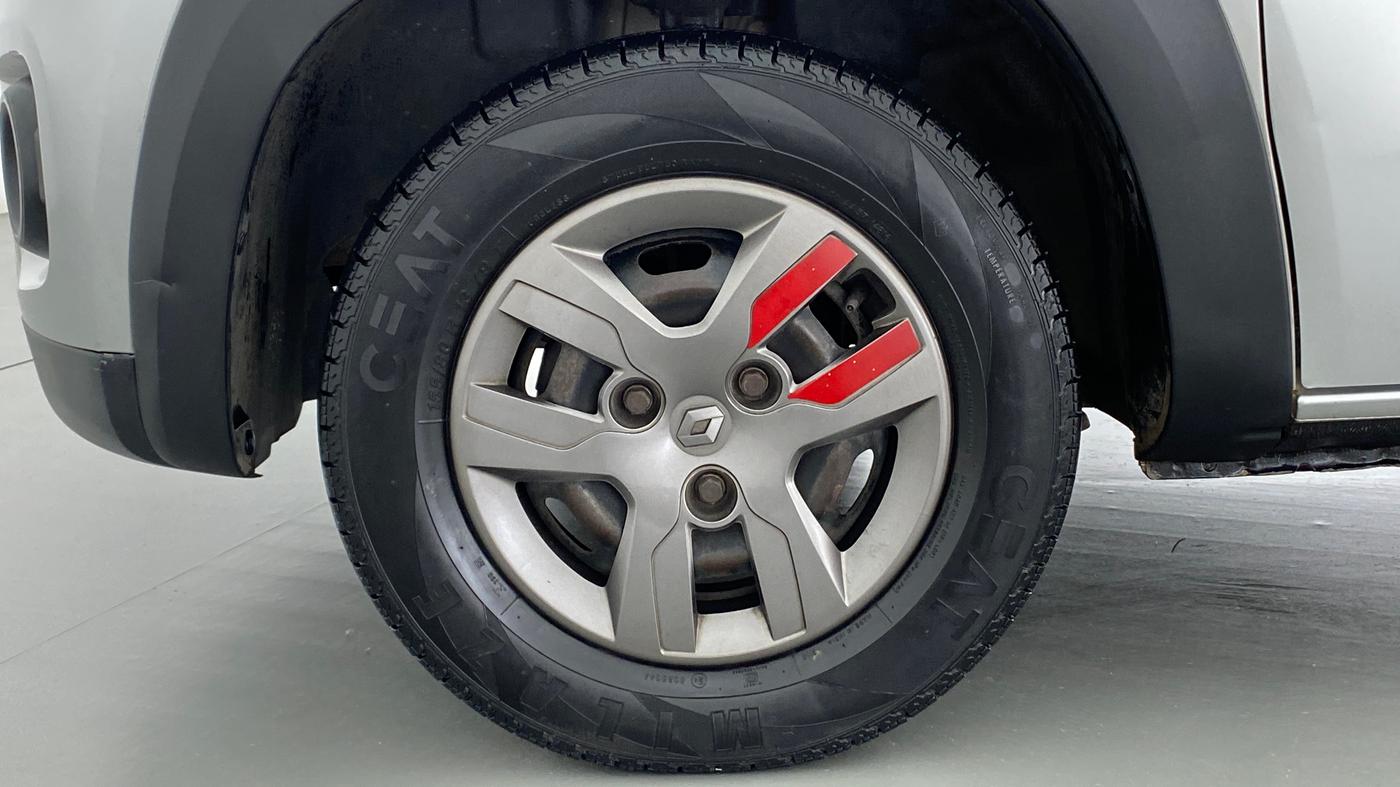 2017 Renault Kwid RXT 1.0 EASY-R AT OPTION, Petrol, Automatic, 40,219 km, Left Front Wheel