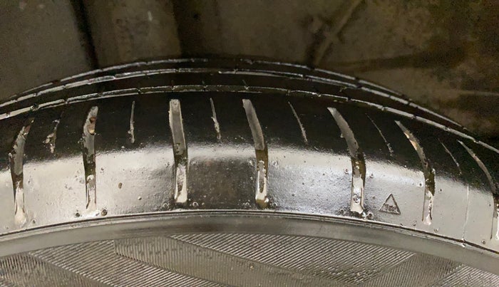 2022 Tata PUNCH CREATIVE  AMT, Petrol, Automatic, 19,470 km, Right Rear Tyre Tread