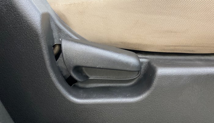 2018 Maruti Wagon R 1.0 VXI+ (O) MT, Petrol, Manual, 44,795 km, Driver Side Adjustment Panel