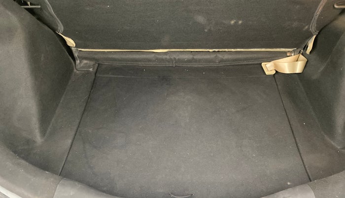 2022 Honda Jazz 1.2L I-VTEC VX CVT, Petrol, Automatic, 51,587 km, Boot Inside