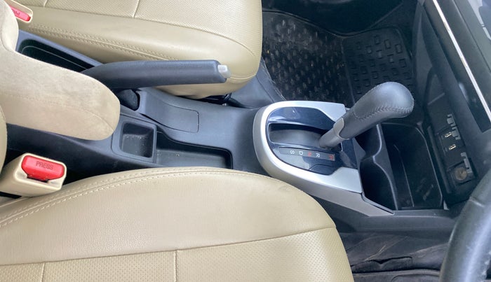 2022 Honda Jazz 1.2L I-VTEC VX CVT, Petrol, Automatic, 51,587 km, Gear Lever