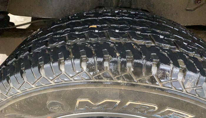 2022 Mahindra Thar LX PETROL HT 4WD AT, Petrol, Automatic, 20,633 km, Right Rear Tyre Tread