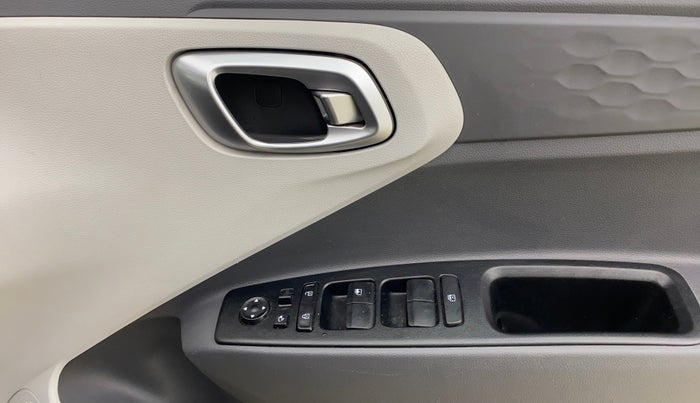 2021 Hyundai GRAND I10 NIOS SPORTZ 1.2 KAPPA VTVT, Petrol, Manual, 22,261 km, Driver Side Door Panels Control