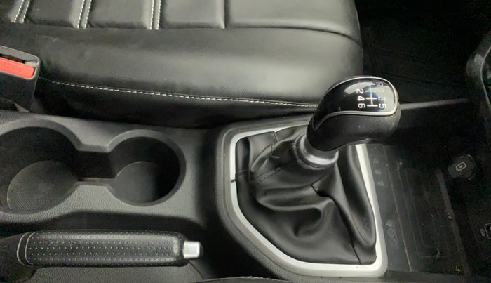 2019 Hyundai Creta SX 1.6 PETROL, Petrol, Manual, 71,790 km, Gear Lever