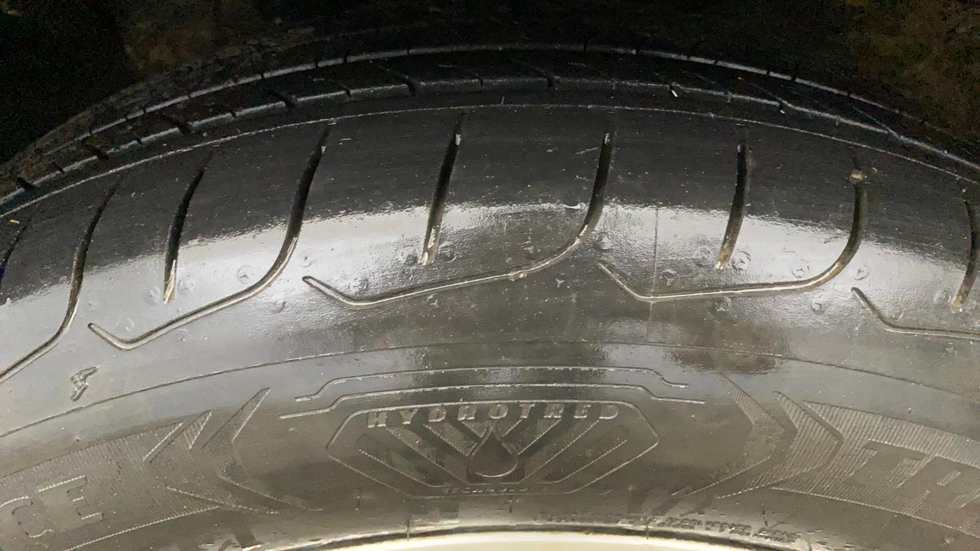 2019 Hyundai Creta SX 1.6 PETROL, Petrol, Manual, 71,876 km, Left Front Tyre Tread