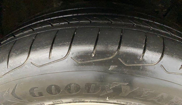 2019 Hyundai Creta SX 1.6 PETROL, Petrol, Manual, 71,790 km, Right Front Tyre Tread