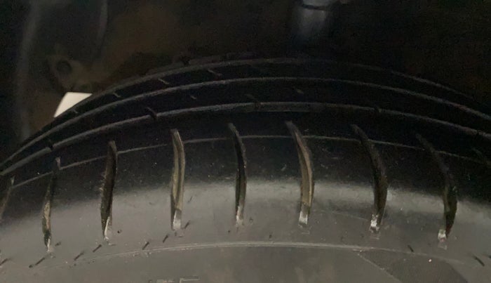 2015 Hyundai Xcent S 1.2, Petrol, Manual, 66,939 km, Left Front Tyre Tread