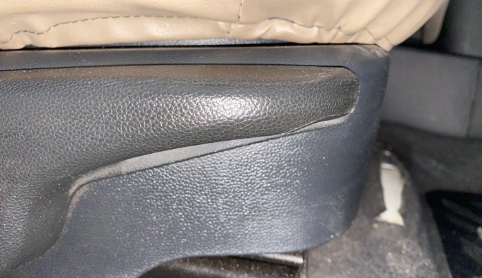 2015 Hyundai Xcent S 1.2, Petrol, Manual, 66,939 km, Driver Side Adjustment Panel