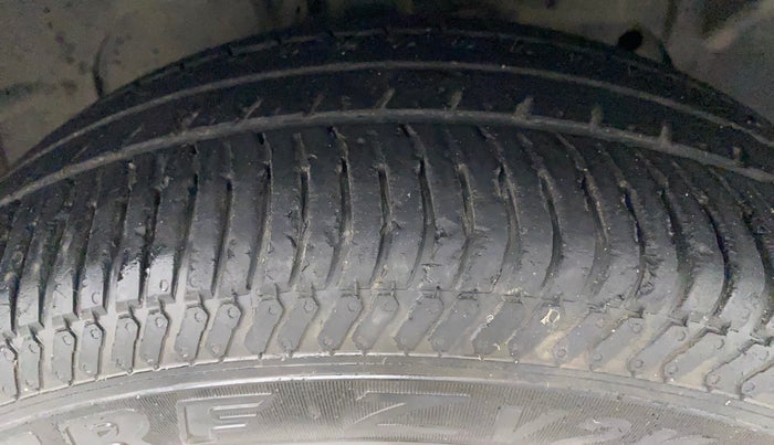 2016 Ford Ecosport TITANIUM 1.5L DIESEL, Diesel, Manual, 36,505 km, Right Front Tyre Tread