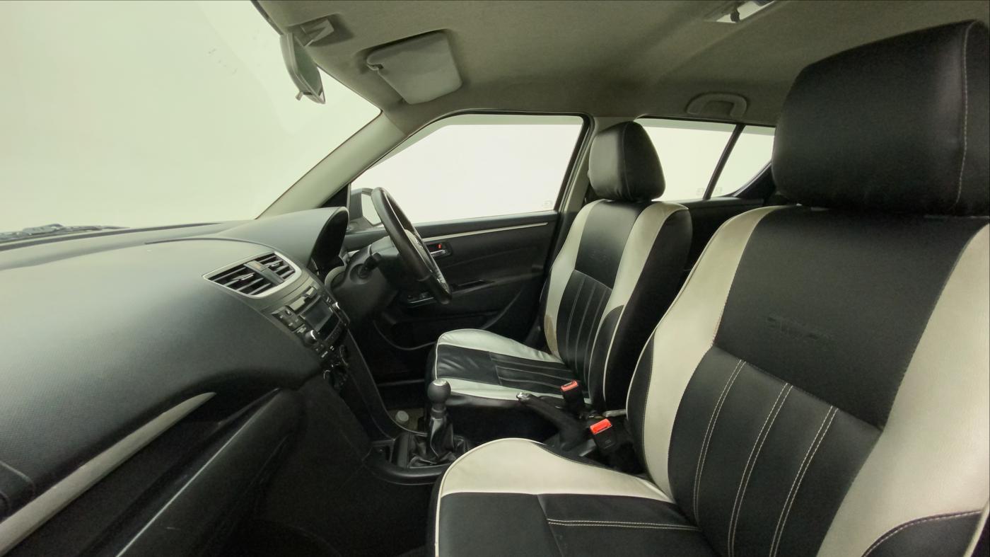 2015 Maruti Swift VXI, Petrol, Manual, 64,732 km, Right Side Front Door Cabin