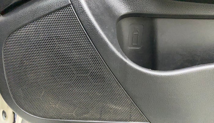 2015 Maruti Swift VXI, Petrol, Manual, 64,732 km, Speaker