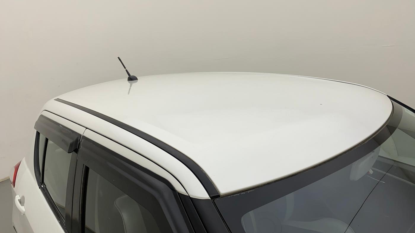2015 Maruti Swift VXI, Petrol, Manual, 64,732 km, Roof