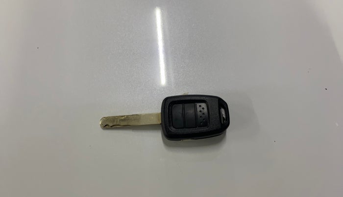 2017 Honda WR-V 1.2L I-VTEC VX MT, Petrol, Manual, 96,072 km, Key Close Up