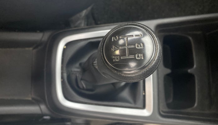 2020 Maruti Swift LXI, Petrol, Manual, 32,747 km, Gear Lever
