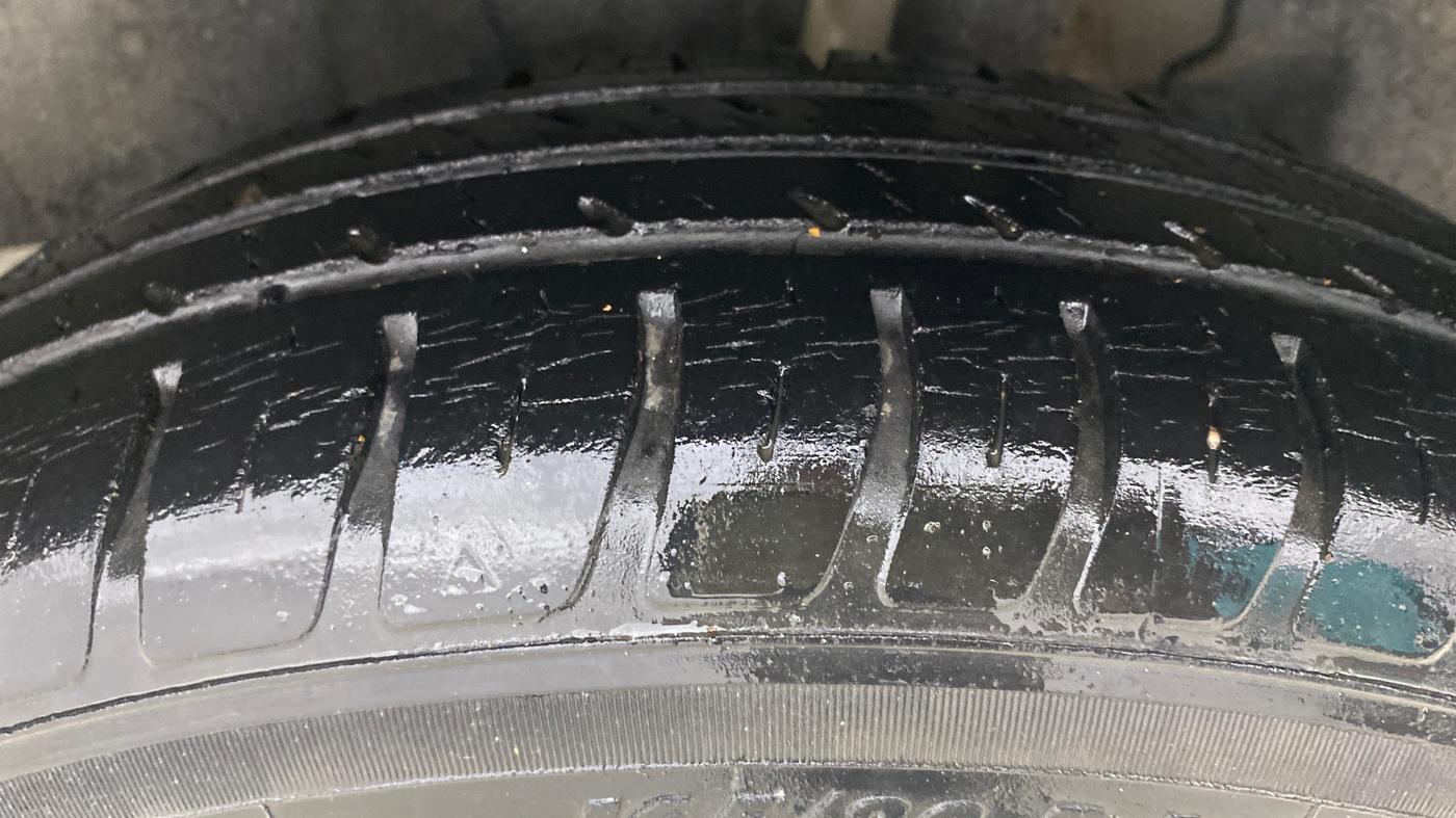 2020 Maruti Swift LXI, Petrol, Manual, 32,750 km, Left Rear Tyre Tread