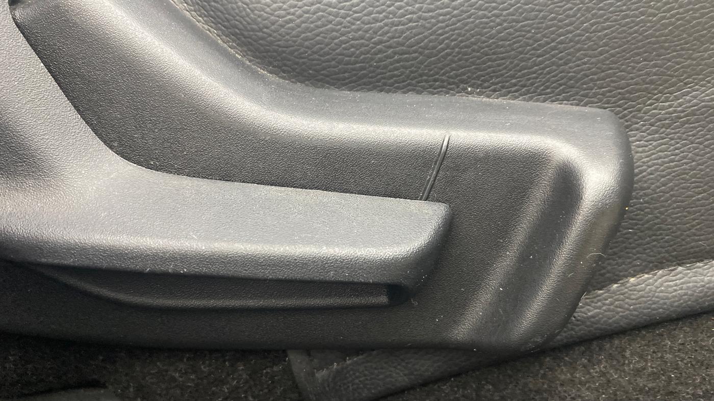 2020 Maruti Swift LXI, Petrol, Manual, 32,750 km, Driver Side Adjustment Panel