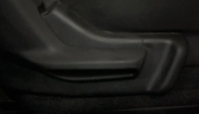 2017 Maruti Baleno DELTA PETROL 1.2, Petrol, Manual, 63,633 km, Driver Side Adjustment Panel