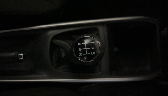 2017 Maruti Baleno DELTA PETROL 1.2, Petrol, Manual, 63,633 km, Gear Lever