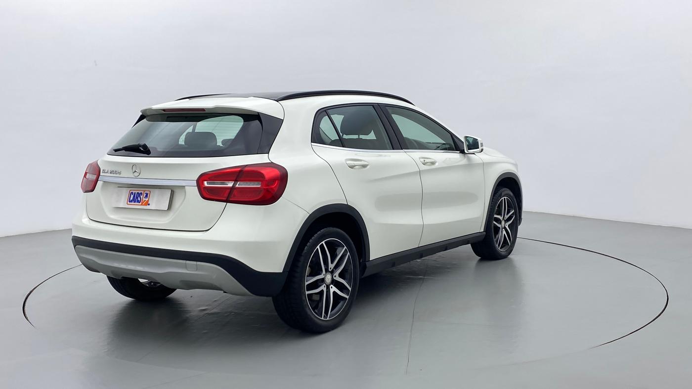 2015 Mercedes Benz GLA Class 200 CDI STYLE, Diesel, Automatic, 82,597 km, Right Back Diagonal
