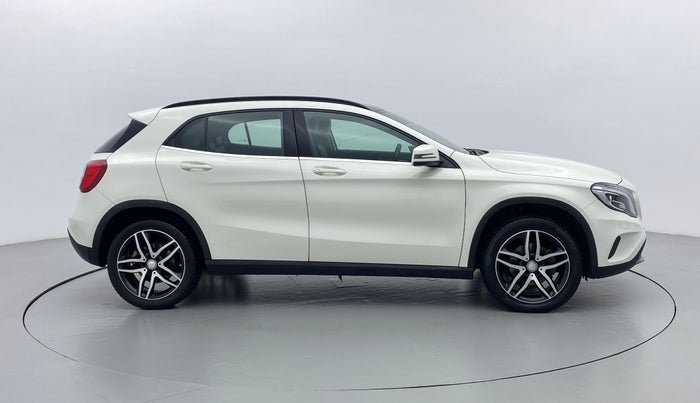 2015 Mercedes Benz GLA Class 200 CDI STYLE, Diesel, Automatic, 82,597 km, Right Side View