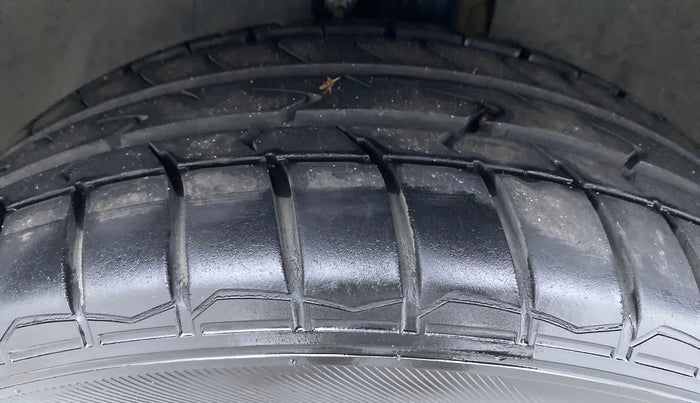 2015 Mercedes Benz GLA Class 200 CDI STYLE, Diesel, Automatic, 82,597 km, Left Front Tyre Tread
