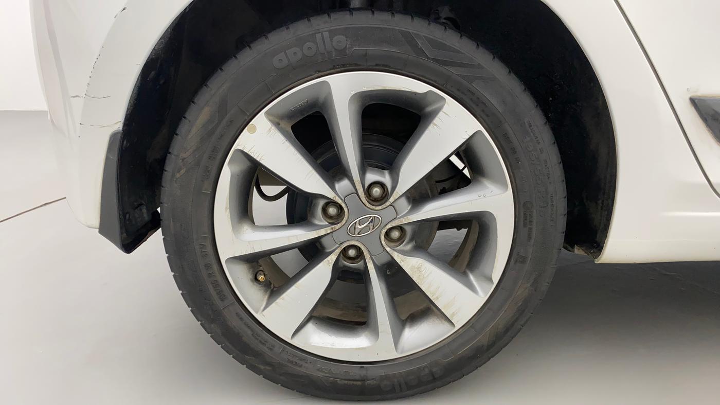 2015 Hyundai Elite i20 ASTA 1.2 (O), Petrol, Manual, 39,511 km, Right Rear Wheel