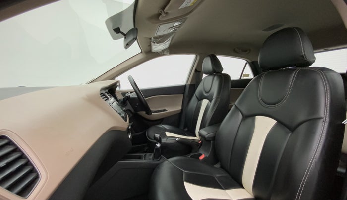 2015 Hyundai Elite i20 ASTA 1.2 (O), Petrol, Manual, 39,511 km, Right Side Front Door Cabin