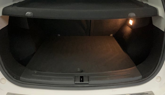 2022 MG ASTOR SMART 1.5 CVT, Petrol, Automatic, 13,062 km, Boot Inside