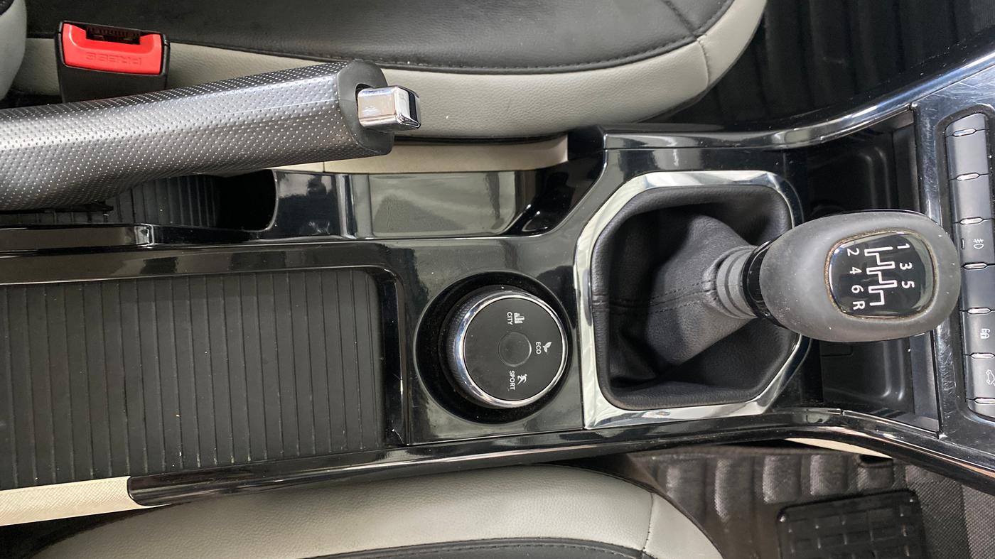 2023 Tata NEXON XZ PLUS DIESEL, Diesel, Manual, 71,131 km, Gear Lever