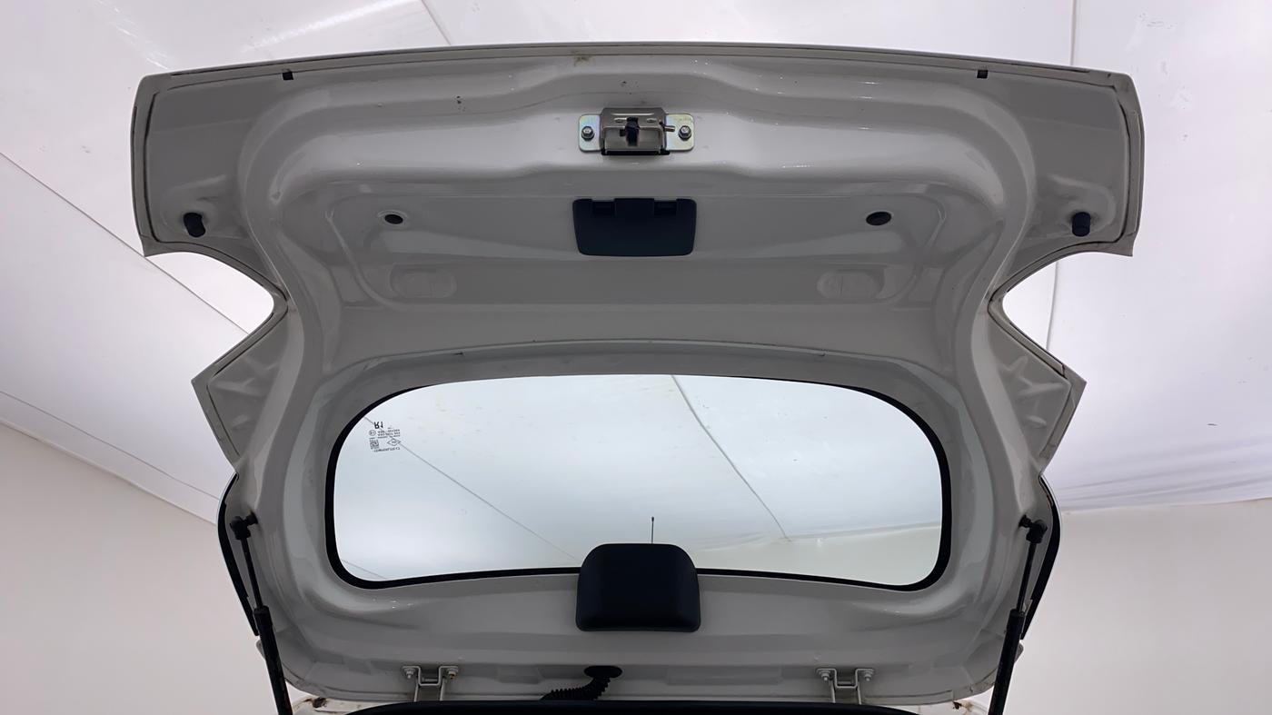 2019 Renault Kwid 1.0 RXT Opt, Petrol, Manual, 11,264 km, Boot Door Open