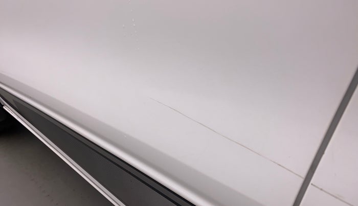 2019 Renault Kwid 1.0 RXT Opt, Petrol, Manual, 11,264 km, Front passenger door - Minor scratches