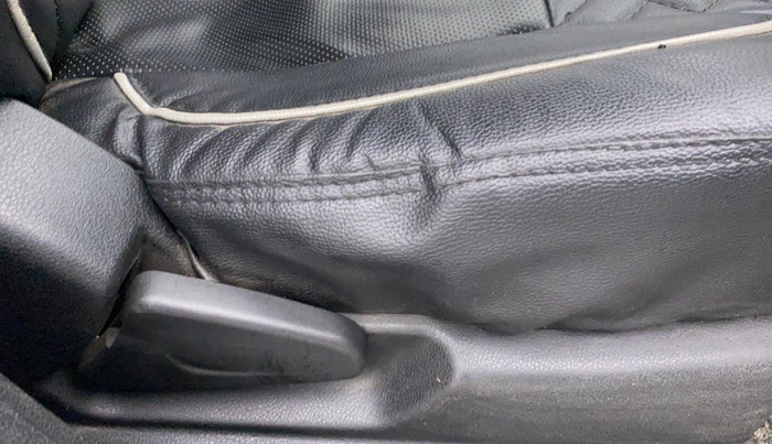 2019 Renault Kwid 1.0 RXT Opt, Petrol, Manual, 11,264 km, Driver Side Adjustment Panel