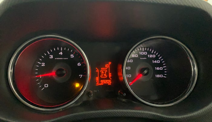 2015 Mahindra TUV300 T8 AMT, Diesel, Automatic, 99,195 km, Odometer Image