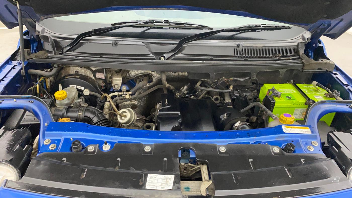 2015 Mahindra TUV300 T8 AMT, Diesel, Automatic, 99,195 km, Engine View