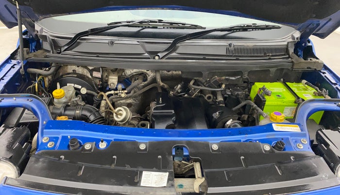 2015 Mahindra TUV300 T8 AMT, Diesel, Automatic, 99,195 km, Engine View