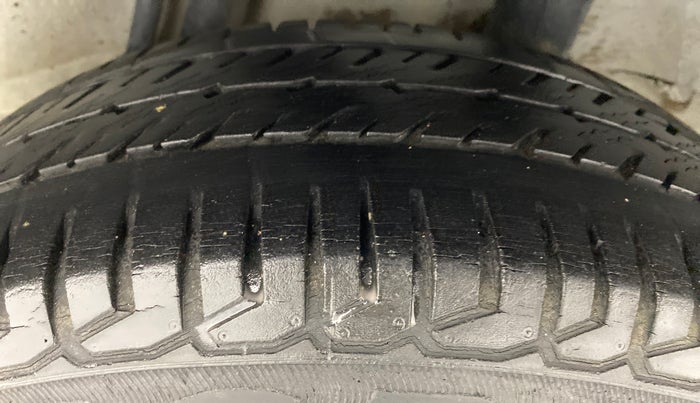 2012 Honda Jazz 1.2 X I VTEC, Petrol, Manual, 25,476 km, Left Rear Tyre Tread