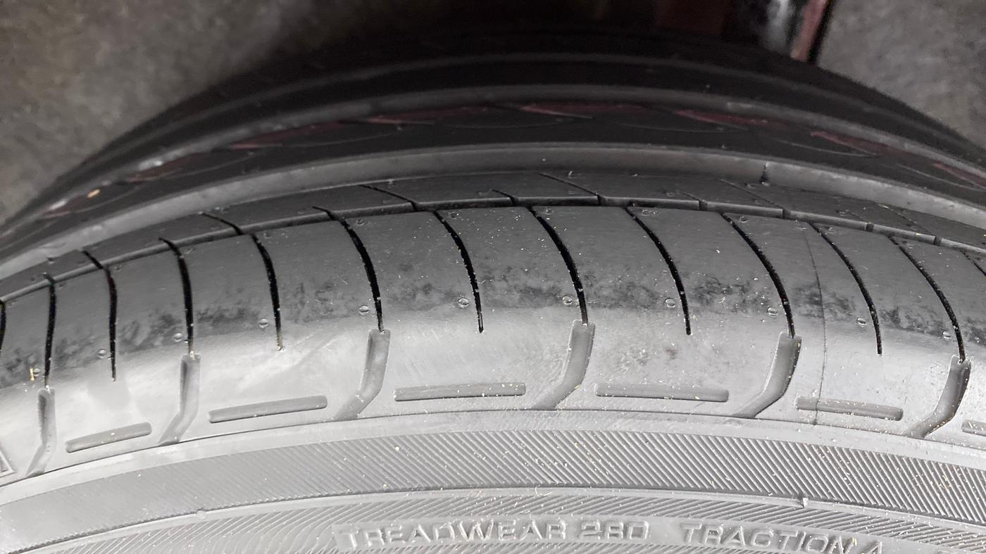 2020 Honda Civic ZX CVT PETROL, Petrol, Automatic, 25,648 km, Left Rear Tyre Tread
