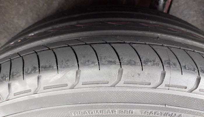 2020 Honda Civic ZX CVT PETROL, Petrol, Automatic, 25,648 km, Left Rear Tyre Tread