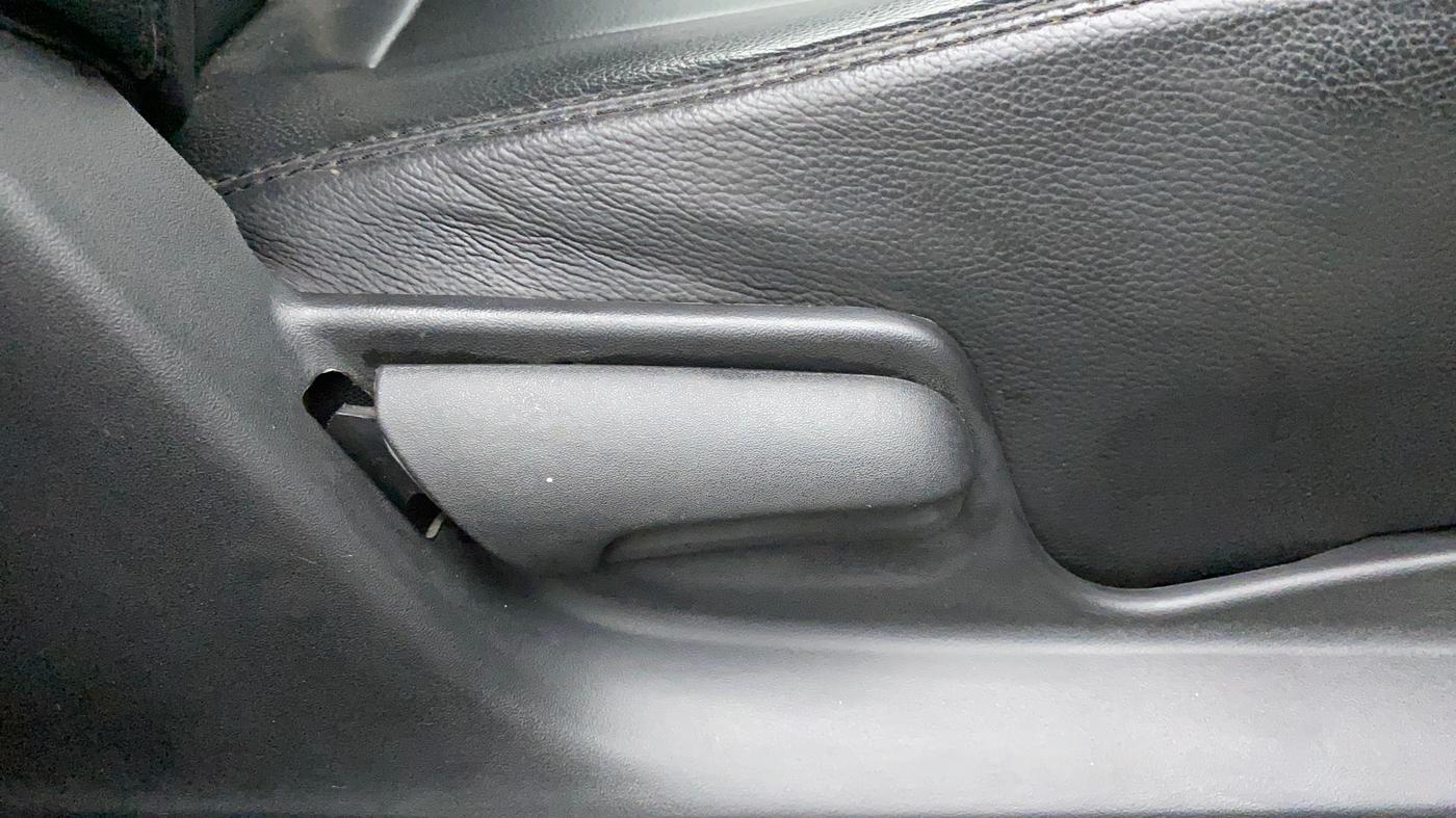 2012 Maruti Swift VDI, Diesel, Manual, 66,940 km, Driver Side Adjustment Panel