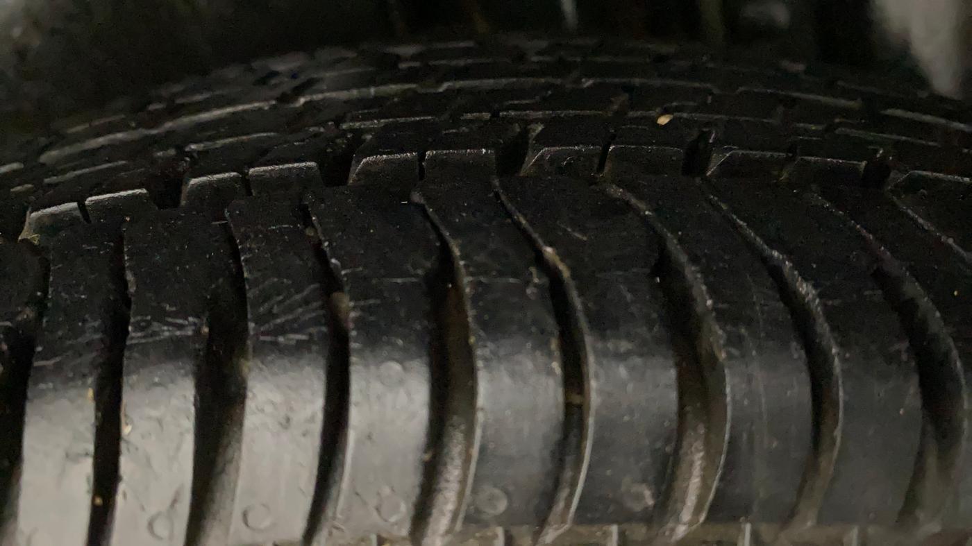 2012 Maruti Swift VDI, Diesel, Manual, 66,940 km, Left Rear Tyre Tread