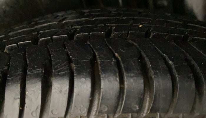 2012 Maruti Swift VDI, Diesel, Manual, 66,940 km, Left Rear Tyre Tread