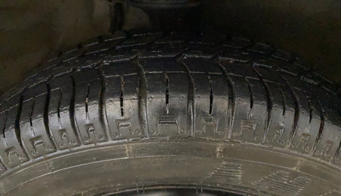 2015 Maruti Alto 800 LXI, Petrol, Manual, 55,706 km, Right Front Tyre Tread