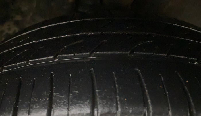 2012 Maruti Alto K10 VXI, Petrol, Manual, 79,215 km, Right Front Tyre Tread