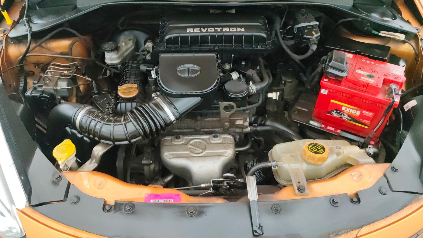2017 Tata Tiago XZA PETROL, Petrol, Automatic, 1,02,151 km, Engine View