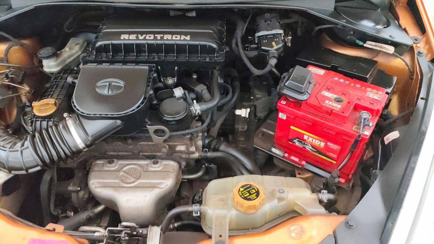 2017 Tata Tiago XZA PETROL, Petrol, Automatic, 1,02,151 km, Engine View - Left