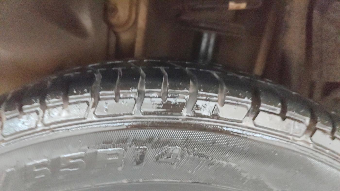 2017 Tata Tiago XZA PETROL, Petrol, Automatic, 1,02,151 km, Left Rear Tyre Tread