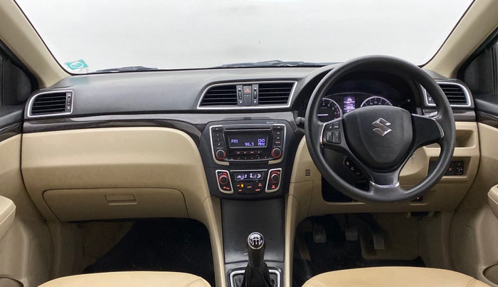 2015 Maruti Ciaz VXI PLUS, Petrol, Manual, 43,288 km, Dashboard