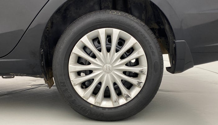 2015 Maruti Ciaz VXI PLUS, Petrol, Manual, 43,288 km, Left Rear Wheel